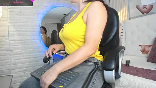 Snapshot of sussy__stone chatting on March 14, 2026, 11:59 am sussy stone online show from March 14, 2026, 11:59 am