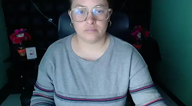 SaraThomso online show from December 28, 2024, 2:54 am