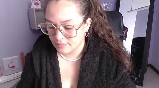 SaraThomso online show from December 30, 2024, 3:14 am