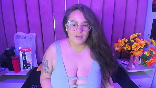 SaraThomso online show from November 12, 2025, 3:29 am