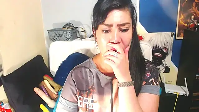 Snapshot of luisahott chatting on December 16, 2025, 8:25 pm luisahott online show from December 16, 2025, 8:25 pm