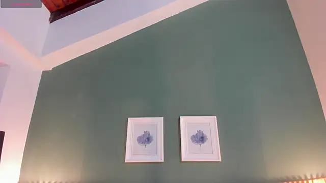  anavictoria  online show from November 27, 2025, 6:21 pm