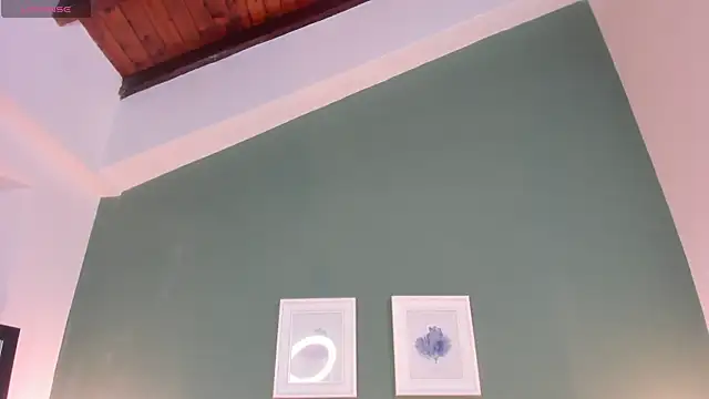  anavictoria  online show from December 18, 2025, 6:14 pm