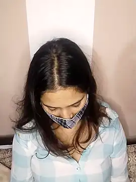 PRINCESS ZANNAT online show from April 17, 2026, 5:49 pm