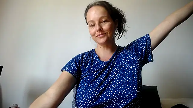 Snapshot of Kinky_Lyrical chatting on March 6, 2025, 10:52 am Kinky Lyrical online show from March 6, 2025, 10:52 am