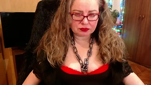 Snapshot of Miss_Tress chatting on December 1, 2024, 5:13 pm Miss Tress online show from December 1, 2024, 5:13 pm