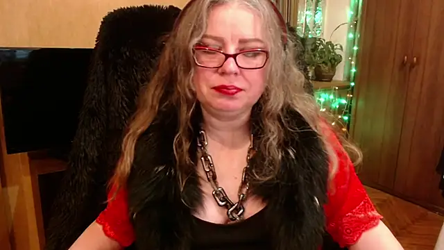 Snapshot of Miss_Tress chatting on January 12, 2025, 3:28 am Miss Tress online show from January 12, 2025, 3:28 am
