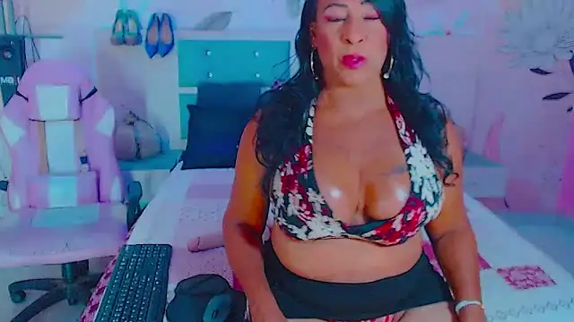 Snapshot of Lustfultshot chatting on January 15, 2025, 2:38 am Lustfultshot online show from January 15, 2025, 2:38 am