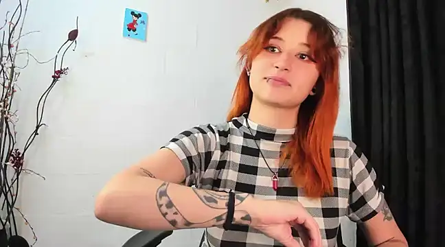 Snapshot of valent_27 chatting on December 28, 2024, 5:33 am valent 27 online show from December 28, 2024, 5:33 am