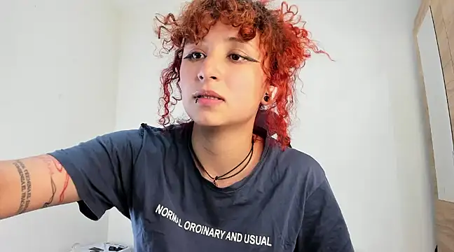 Snapshot of valent_27 chatting on February 15, 2025, 2:26 am valent 27 online show from February 15, 2025, 2:26 am