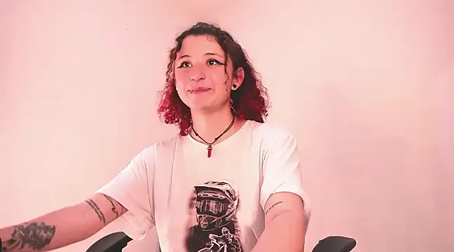 Snapshot of valent_27 chatting on February 21, 2025, 10:17 am valent 27 online show from February 21, 2025, 10:17 am