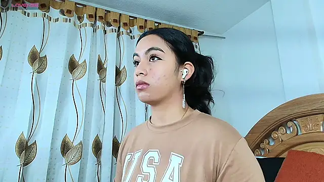iris mandarine online show from September 17, 2025, 10:06 am