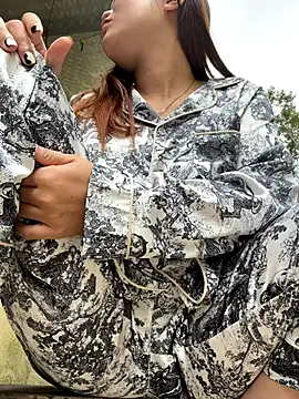 Emily 9xx online show from October 25, 2025, 4:20 am