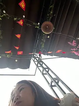 Emily 9xx online show from March 14, 2026, 4:07 am