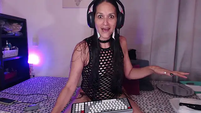 Snapshot of diosa78afrodita chatting on November 6, 2025, 1:50 am diosa78afrodita online show from November 6, 2025, 1:50 am