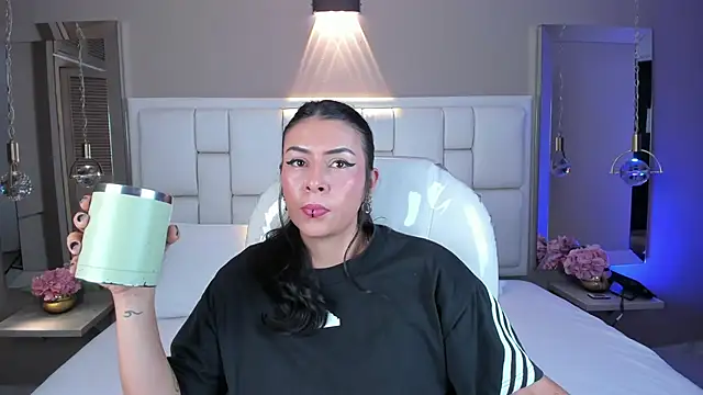 JessyEvans online show from October 21, 2025, 7:36 pm