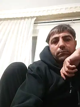 Snapshot of Muratcanik44 chatting on February 28, 2026, 10:33 pm Muratcanik44 online show from February 28, 2026, 10:33 pm