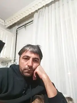 Snapshot of Muratcanik44 chatting on March 3, 2026, 11:21 pm Muratcanik44 online show from March 3, 2026, 11:21 pm