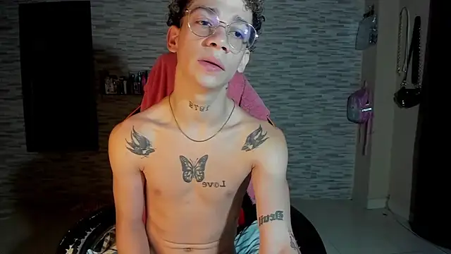 mateodeamjo online show from September 25, 2025, 8:18 am