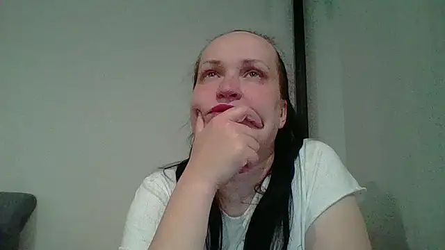  squirty cum lady  online show from October 3, 2025, 2:47 pm