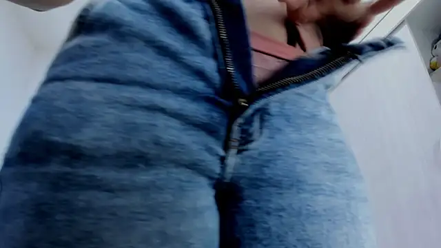 Amelia Debora Antonella online show from March 18, 2026, 2:53 pm