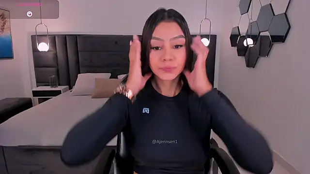 Snapshot of AllyJensen chatting on May 12, 2026, 10:34 am AllyJensen online show from May 12, 2026, 10:34 am