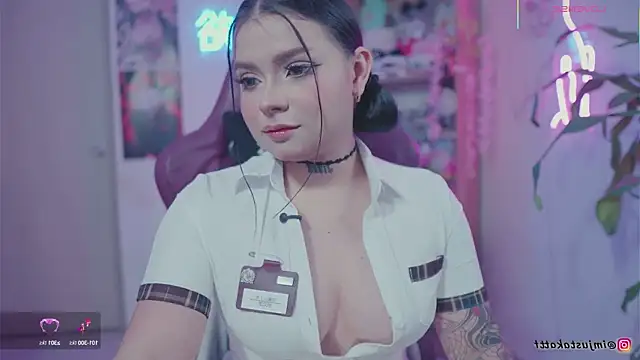 Snapshot of sensualkattt chatting on September 18, 2025, 1:46 pm sensualkattt online show from September 18, 2025, 1:46 pm