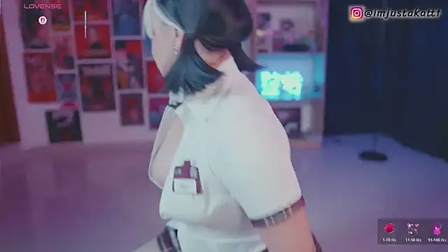 Snapshot of sensualkattt chatting on October 25, 2025, 1:07 pm sensualkattt online show from October 25, 2025, 1:07 pm