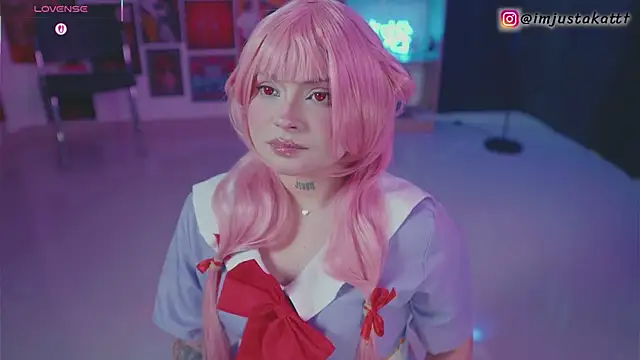 Snapshot of sensualkattt chatting on October 26, 2025, 2:01 pm sensualkattt online show from October 26, 2025, 2:01 pm