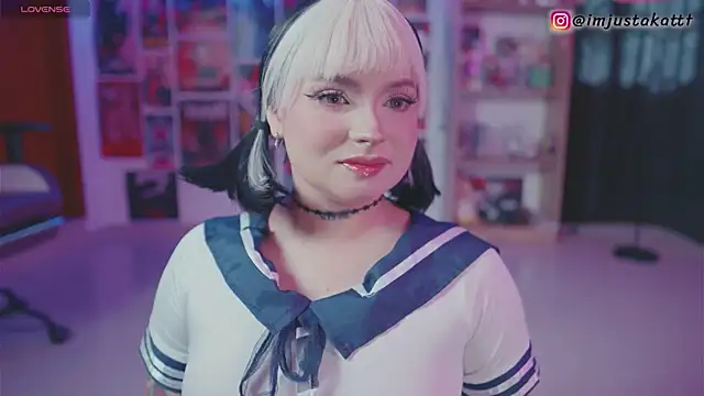 Snapshot of sensualkattt chatting on October 28, 2025, 1:03 pm sensualkattt online show from October 28, 2025, 1:03 pm