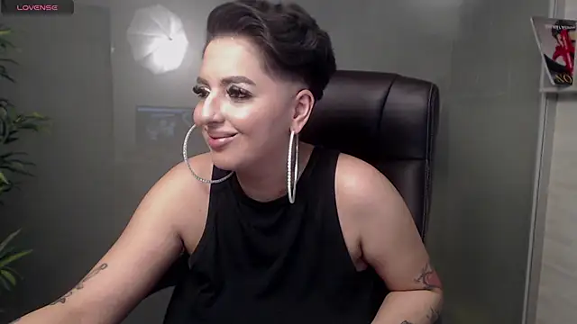 BustyAllyy online show from February 6, 2025, 1:05 am