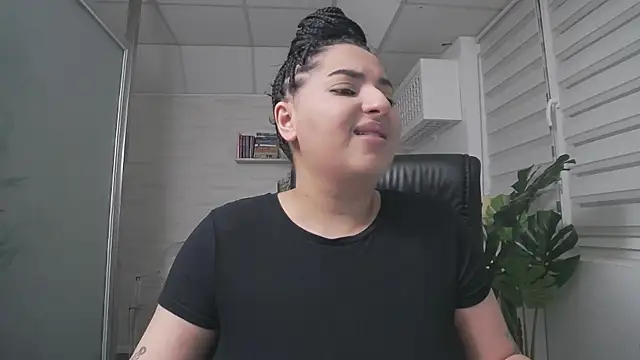 BustyAllyy online show from October 4, 2025, 4:16 pm