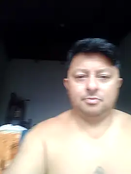 Chatlitos4879 online show from April 14, 2026, 10:43 am