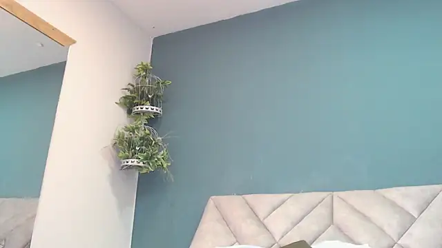 SharisWillian online show from November 8, 2025, 3:50 am