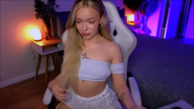 Lily Yin online show from April 2, 2026, 6:00 am