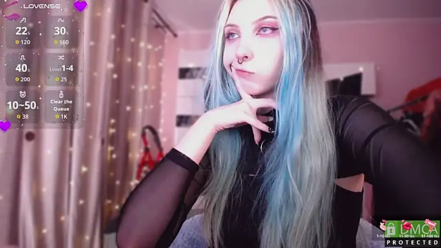 JustMeowGirl online show from April 4, 2026, 6:22 am