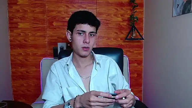 Bastiaan 28 online show from January 21, 2025, 2:33 am