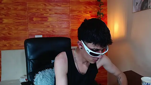 Bastiaan 28 online show from February 9, 2025, 9:37 am