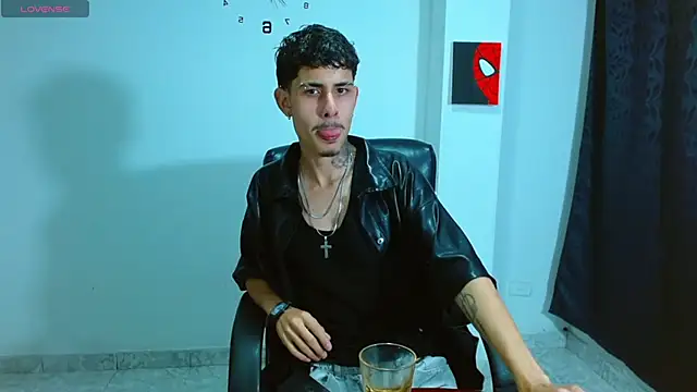 Bastiaan 28 online show from September 12, 2025, 3:17 am