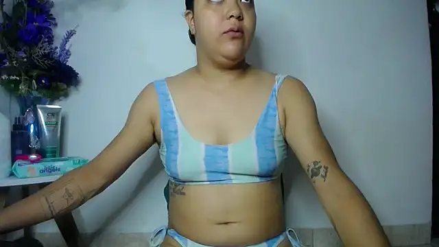 Eros Smit online show from February 16, 2026, 5:42 pm