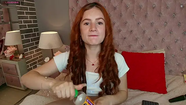 AdelaineBest online show from February 12, 2025, 8:49 am