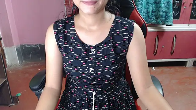 Angel Alison  online show from October 14, 2025, 6:42 pm