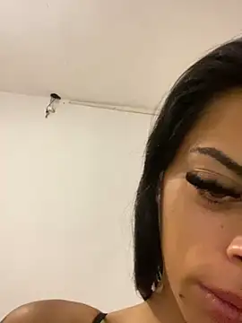 canderodrig777 online show from January 11, 2025, 1:32 pm