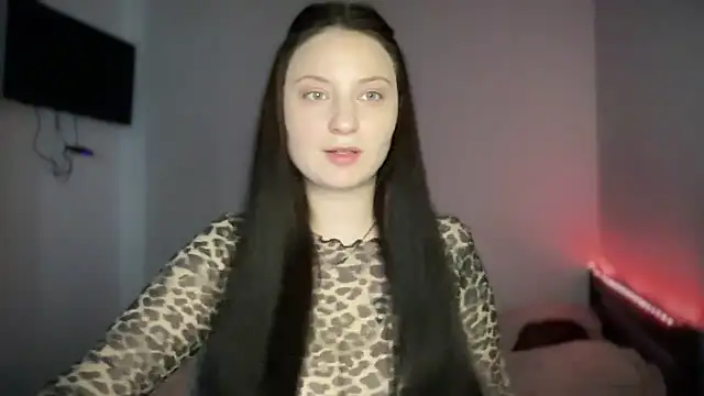 Snapshot of LocaAlis chatting on October 12, 2025, 10:58 am LocaAlis online show from October 12, 2025, 10:58 am