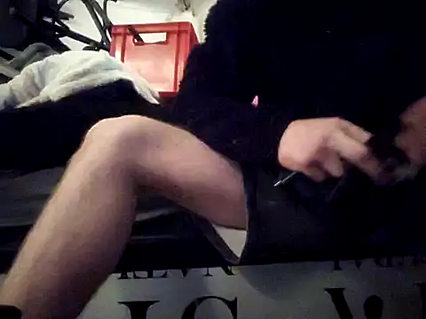 Snapshot of 0815lukas2024 chatting on December 16, 2024, 9:41 pm 0815lukas2024 online show from December 16, 2024, 9:41 pm