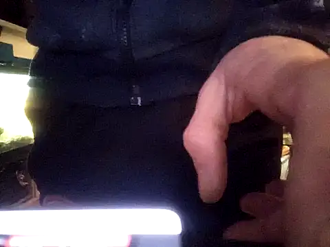 Snapshot of 0815lukas2024 chatting on December 31, 2024, 5:55 am 0815lukas2024 online show from December 31, 2024, 5:55 am