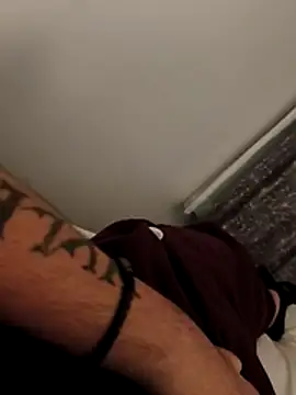 Gjvvjku online show from December 23, 2025, 5:27 am