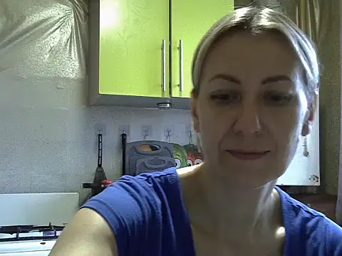 Snapshot of AshleyXHoney chatting on September 27, 2025, 6:18 am AshleyXHoney online show from September 27, 2025, 6:18 am