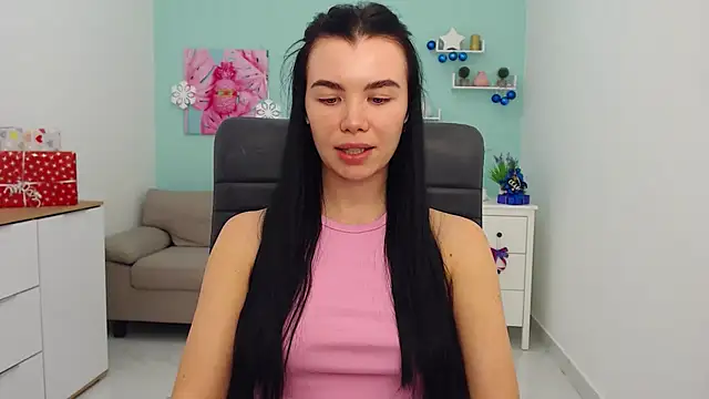 MadisonGomes online show from January 7, 2025, 9:40 am