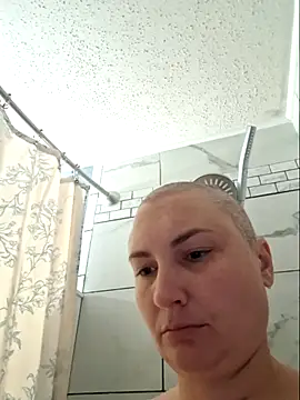 MilfyMrsRobinson online show from April 29, 2026, 4:00 pm